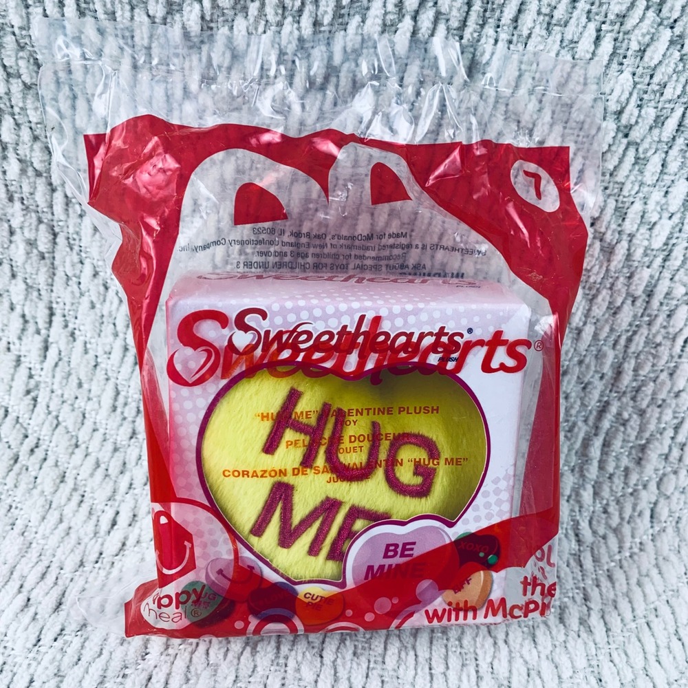 McDonalds Plush Yellow Sweethearts‎ Hug Me Happy Meal Toy 2015 Sealed Valentines